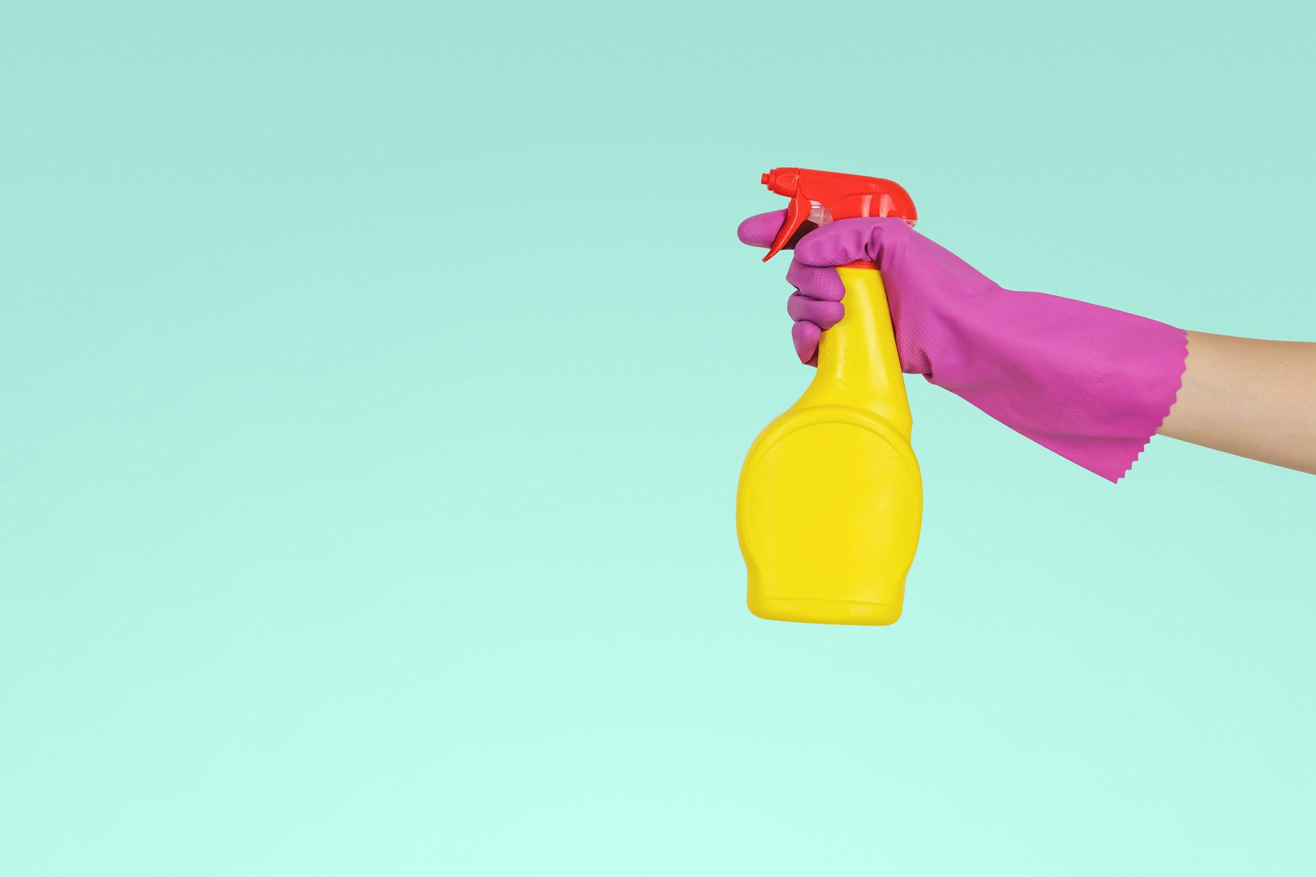 Biodegradable vs. Chemical-Based Cleaning Detergents: How JNC Gutter Cleaners Uses Eco-Friendly Solutions for Safe and Effective Gutter Maintenance